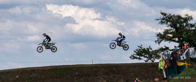 Moto-Cross
