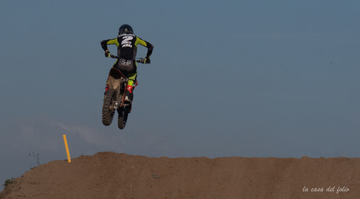 Moto-Cross