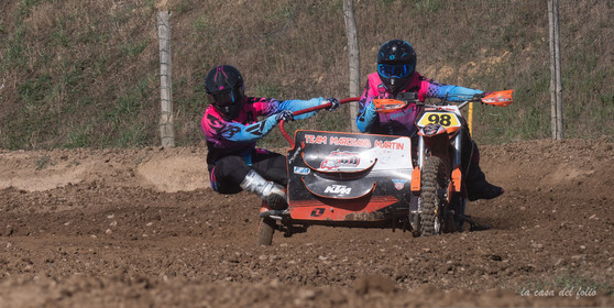 Moto-Cross